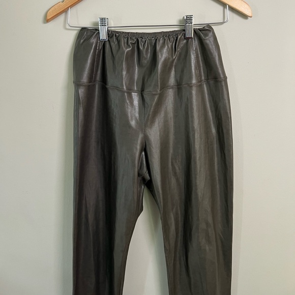 Wilfred Free Daria pant- Vegan Leather Olive Grey EUC- Small - Picture 4 of 6
